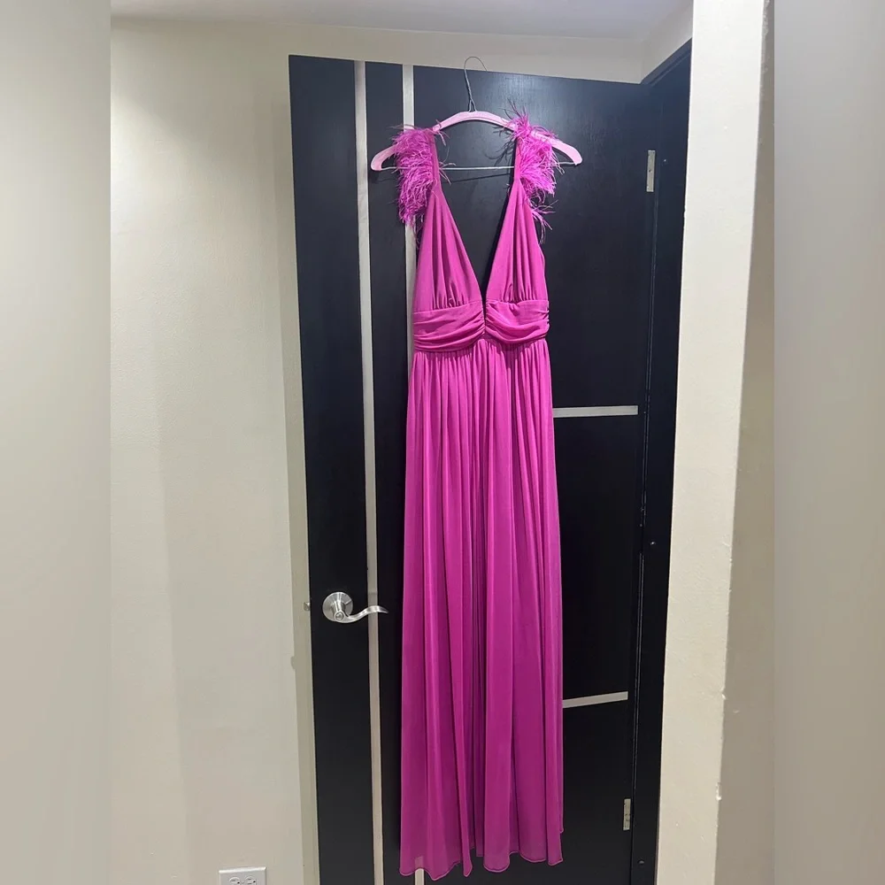 Stunning Feather long Dress Purple/Pink - Picture 5 of 8